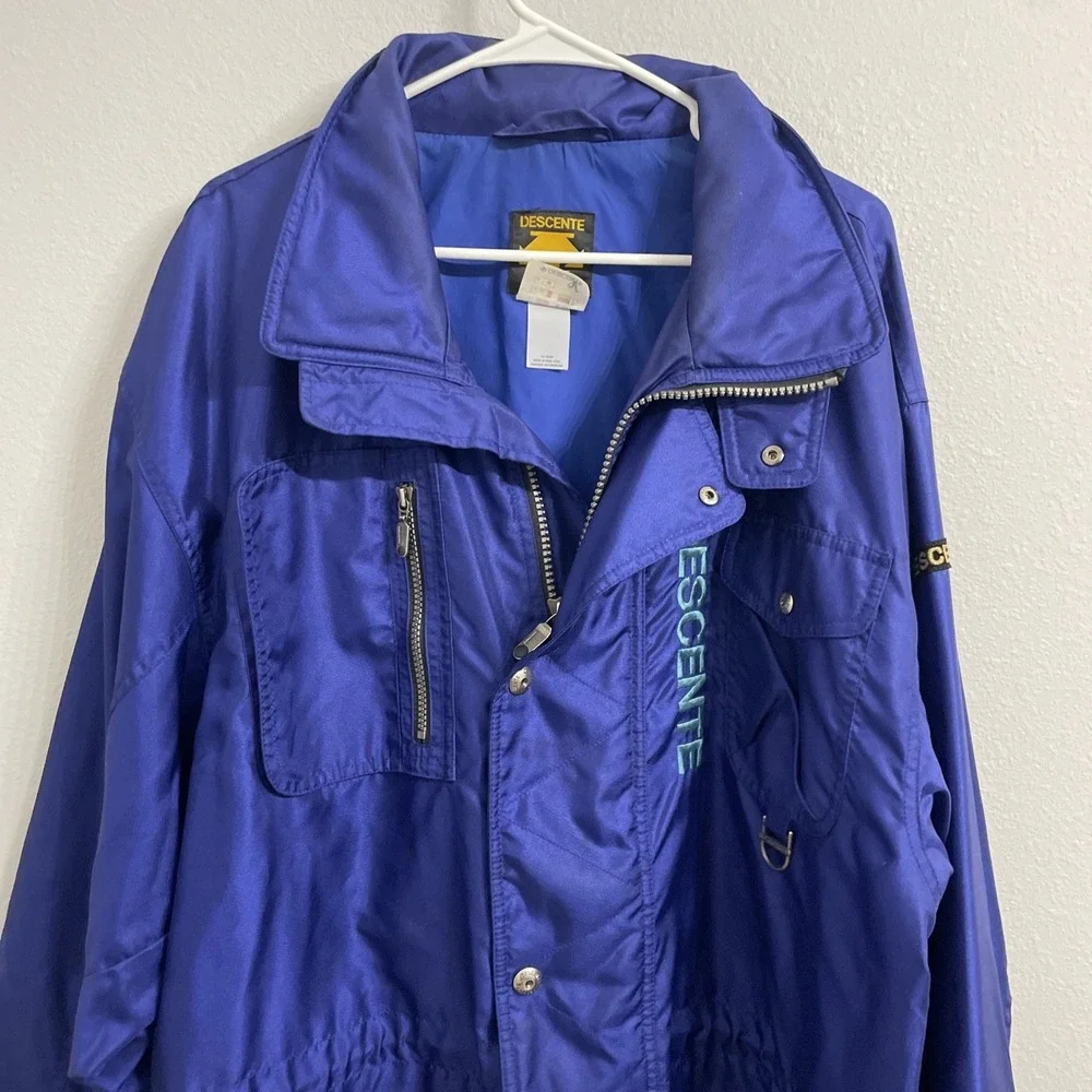 90'S VINTAGE MEN'S BLUE DESCENTE SKI JACKET‎ XL